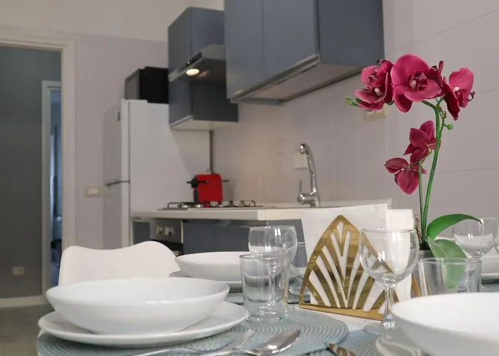 Sara's - Modern Near Metro, Perfect For Families And Groups In *