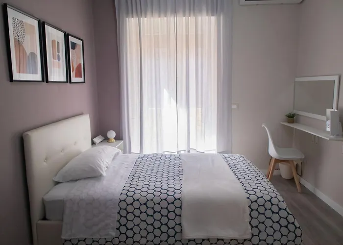 Sara's - Modern Near Metro, Perfect For Families And Groups In *