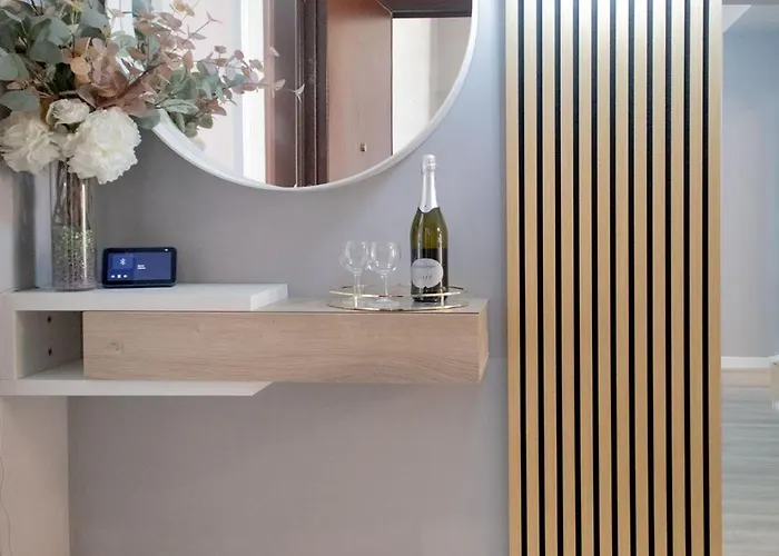 Sara's - Modern Near Metro, Perfect For Families And Groups In Apartment